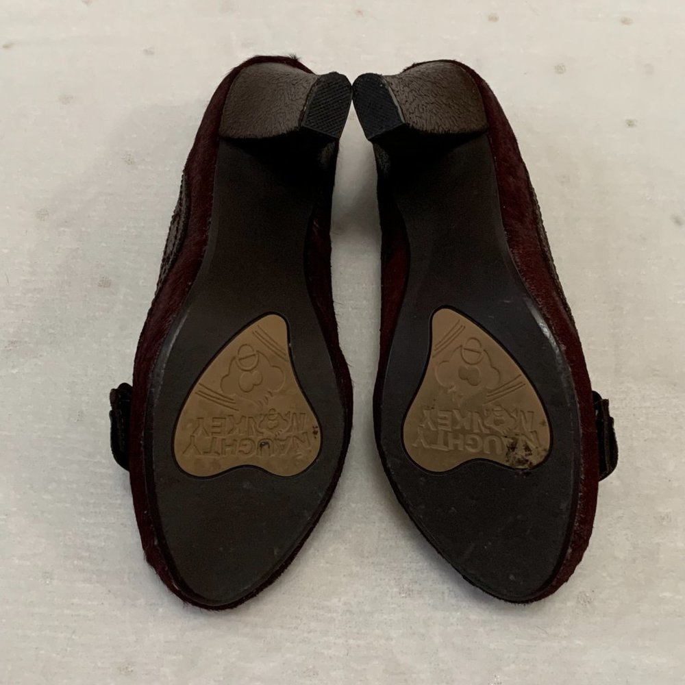 Naughty Monkey Vintage Heels - Picture 11 of 12